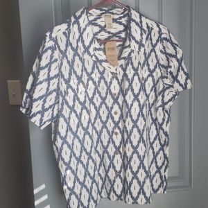 Duluth button up shirt